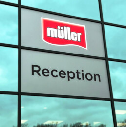 Muller - Hardy Signs - Outdoor Glass Vinyl