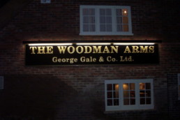 Pub Signs - Woodman Arms - Hardy Signs Ltd - 2019
