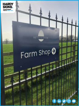 Betty's Farm - Hardy Signs - External Signage