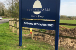 Betty's Farm - Hardy Signs - Post & Panel