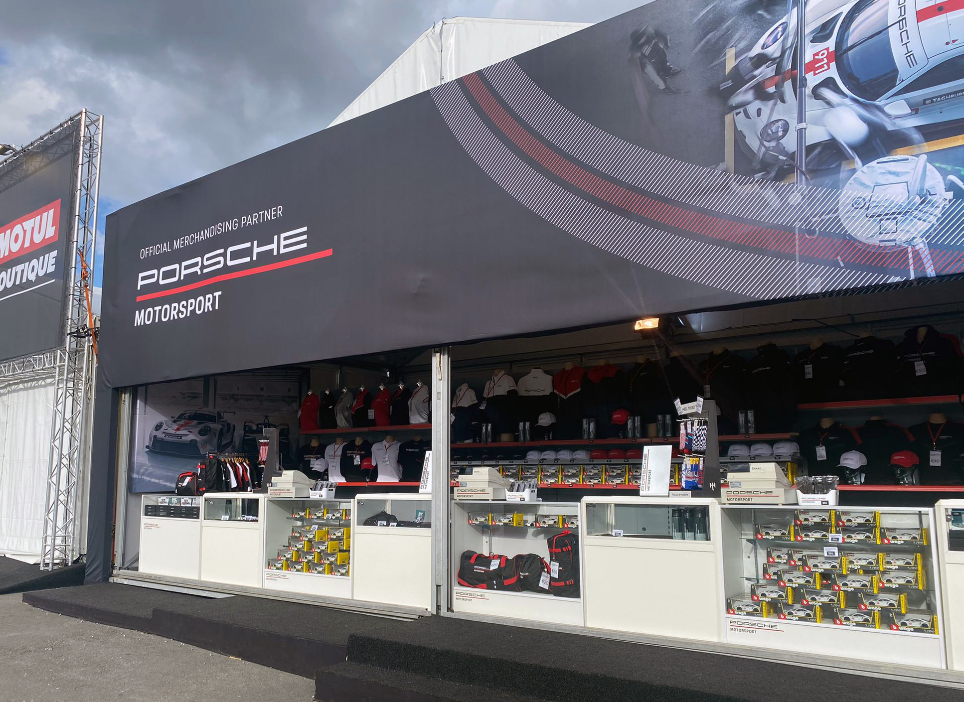 Vantage 97 - Porsche at Le Mans - Hardy Signs Ltd 3