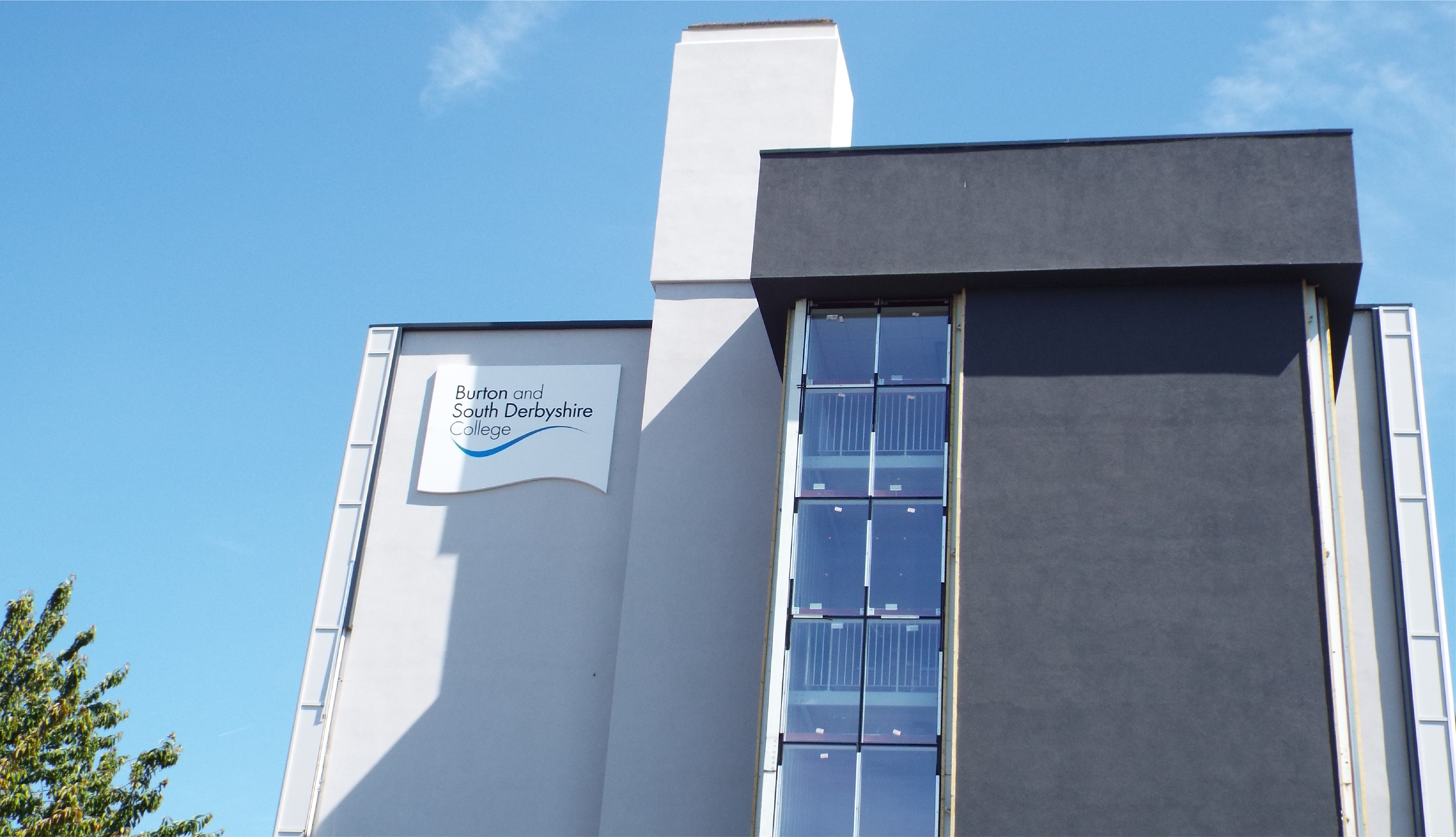 Burton & South Derbyshire College Exterior Signage