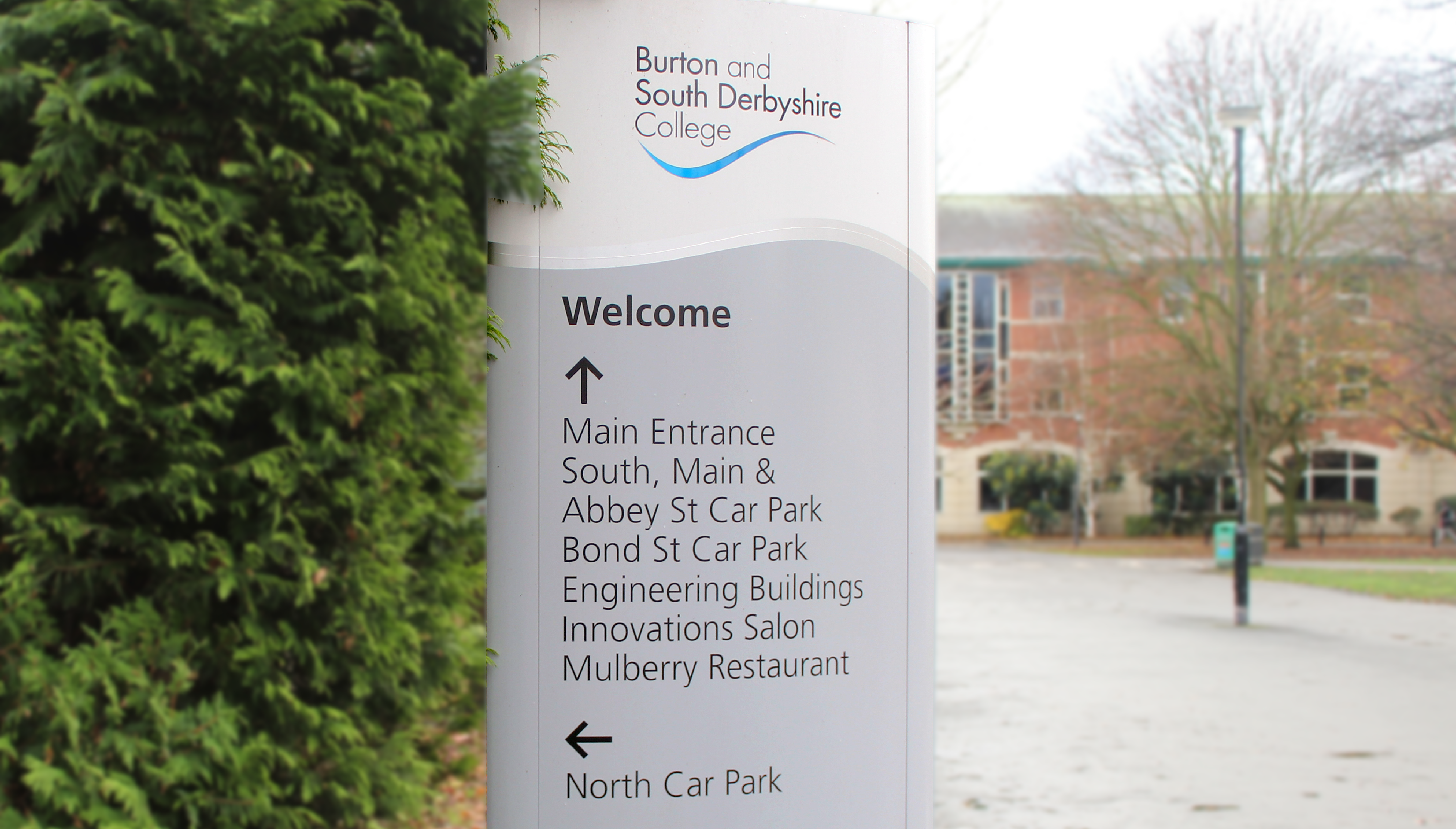 Burton & South Derbyshire College Exterior Totem Signage