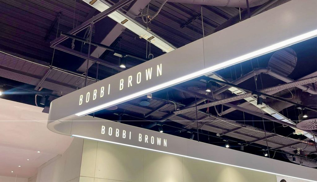 Hardy-Signs-Selfridges-Birmingham-Illuminated-Shop-Signage1