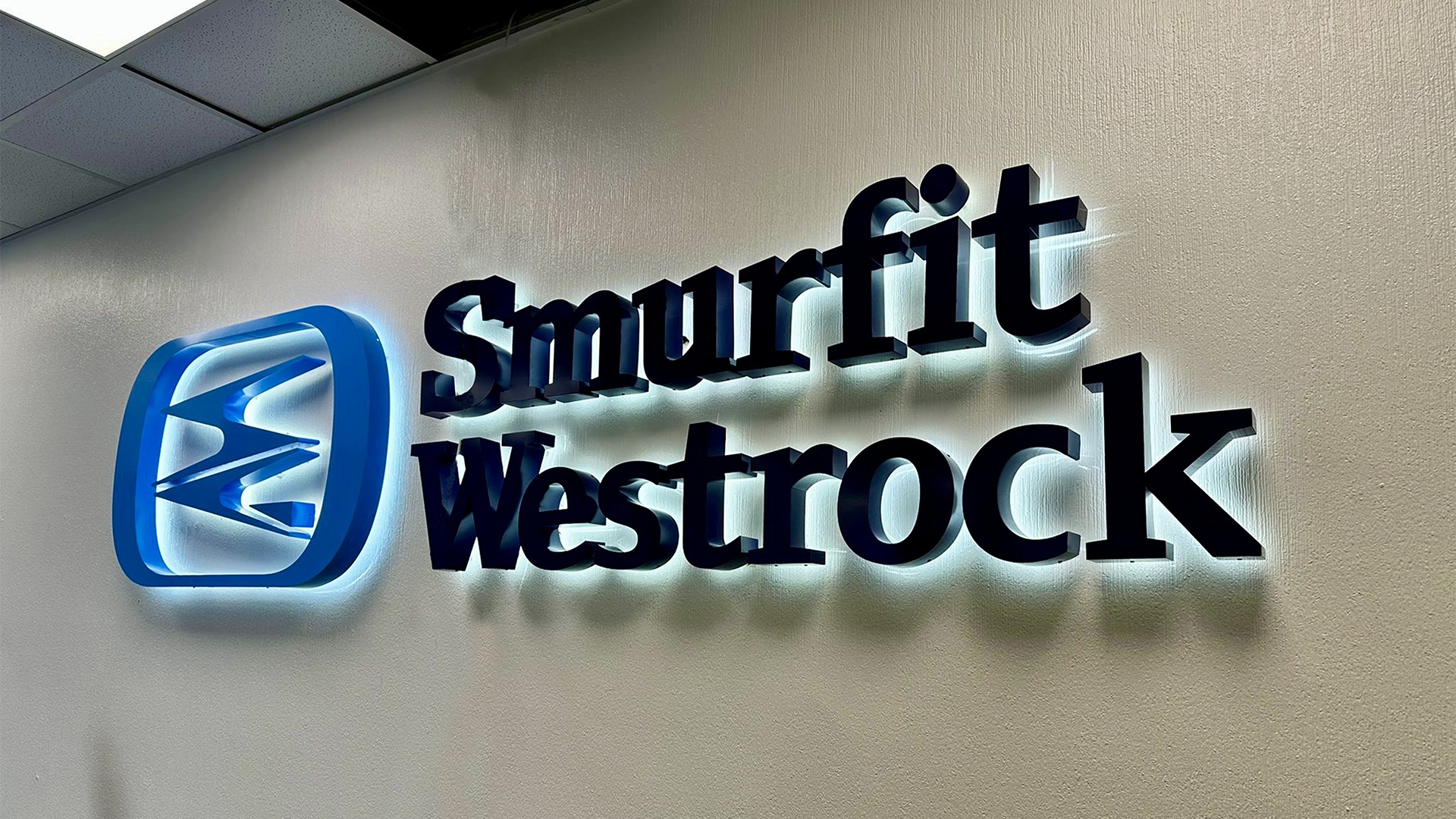 Hardy-Signs-Smurfit-Westrock-Interior-Signage1