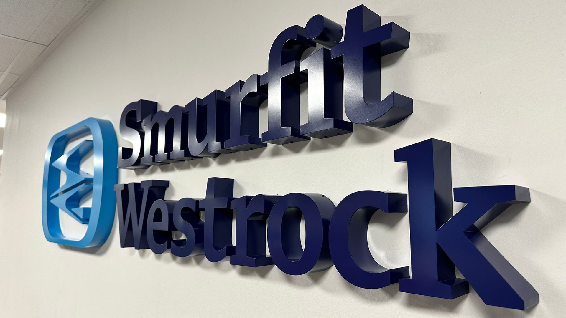 Hardy-Signs-Smurfit-Westrock-Interior-Signage3